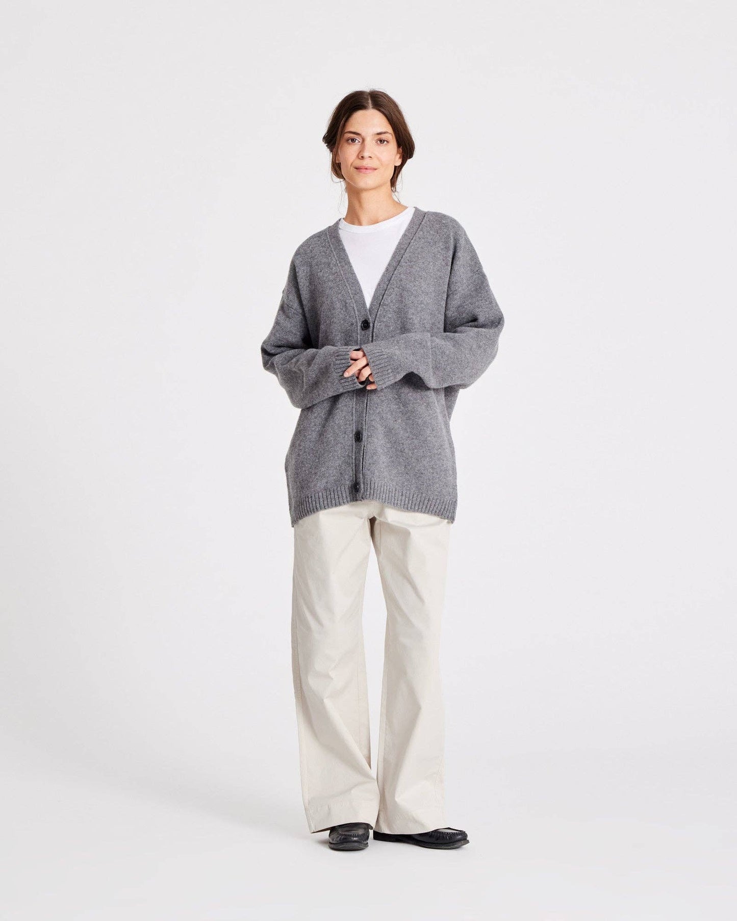 gai-lisva - Edith Lambswool Cardigan GOTS 243975 - Grafitti Grey Melangé: M