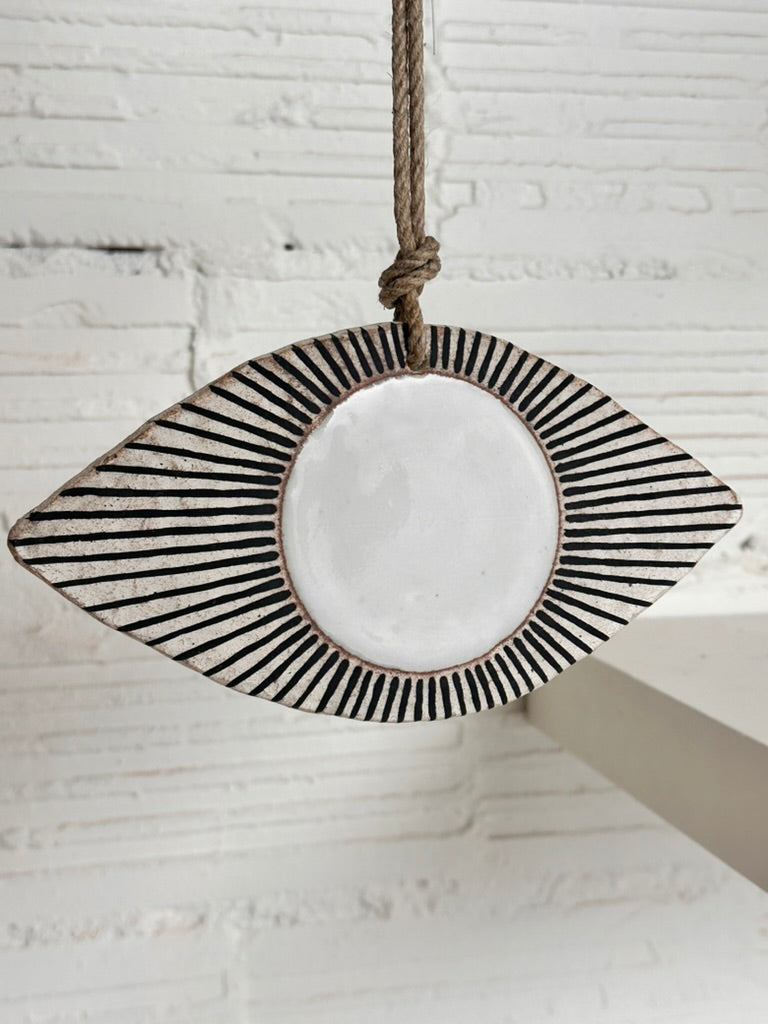 MQuan New Eye Ceramic Ornament Sculpture