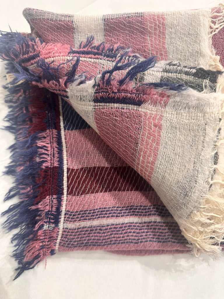 Middle Fluff Roots Square Shawl Cotton and Wool heaven