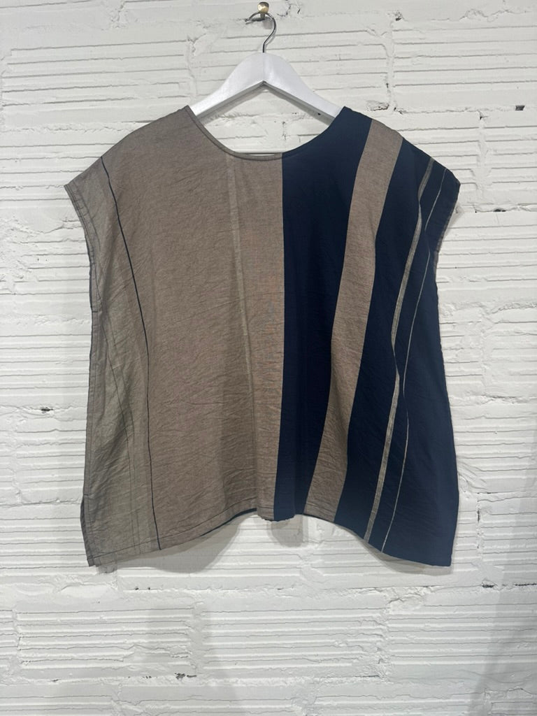 Tamaki-Niime Fuwa-Tee Cap Sleeve Cotton Top