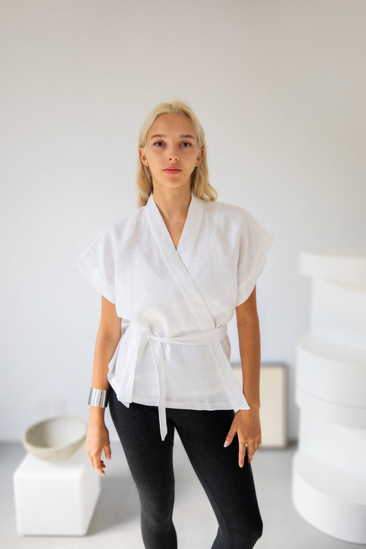 Eiko Kimono Wrap Top in White Linen