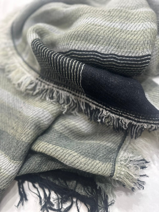 Roots Fluff shawl middle rectangular wool cotton and wool blend