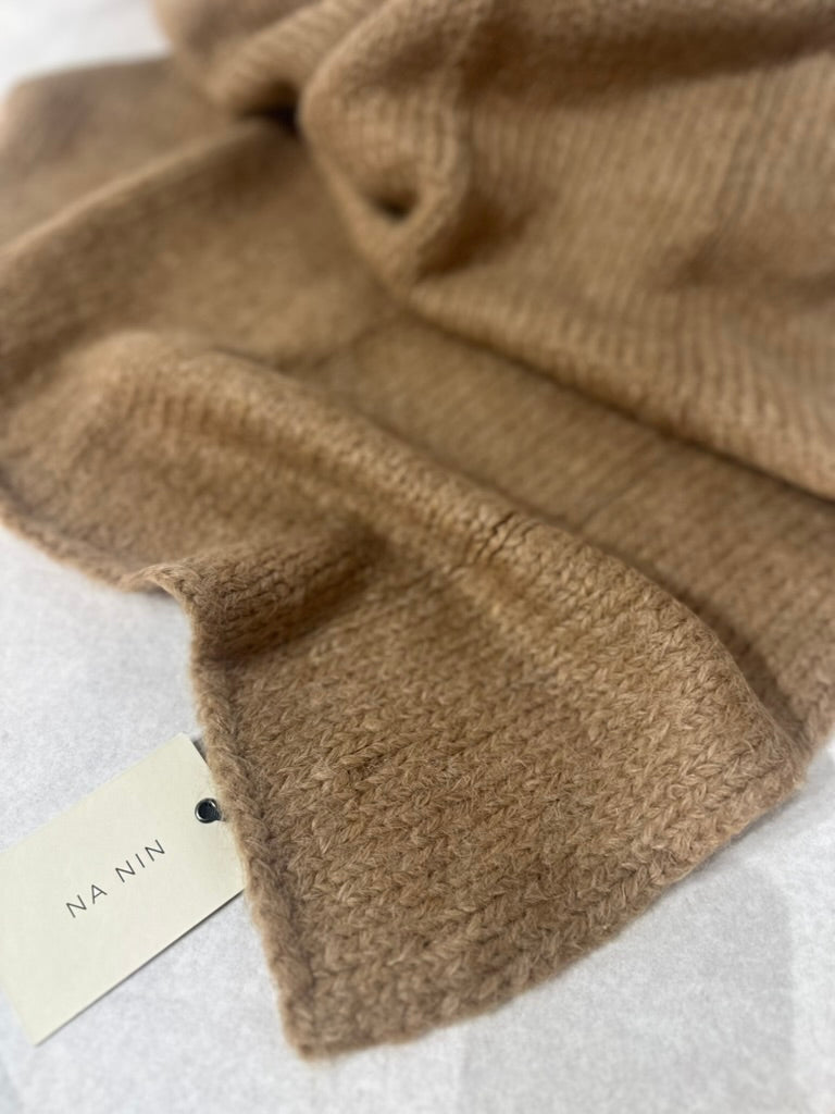 Rapha Suri Baby Alpaca Blanket Scarf from Peru