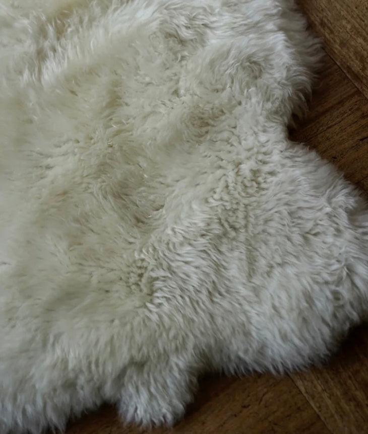 Natural Sheepskin Rug from Chile