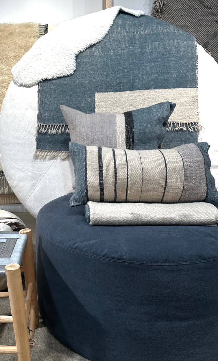 Slipcover Circular Ottoman in Cotton Canvas