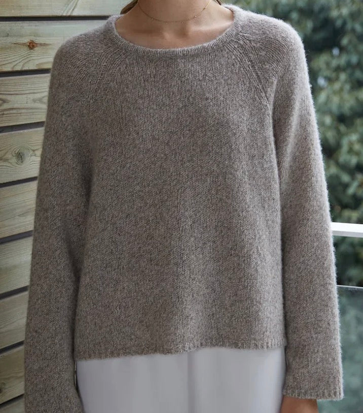 W-Cashmere Sierra Crew Neck Sweater in Heather Brown