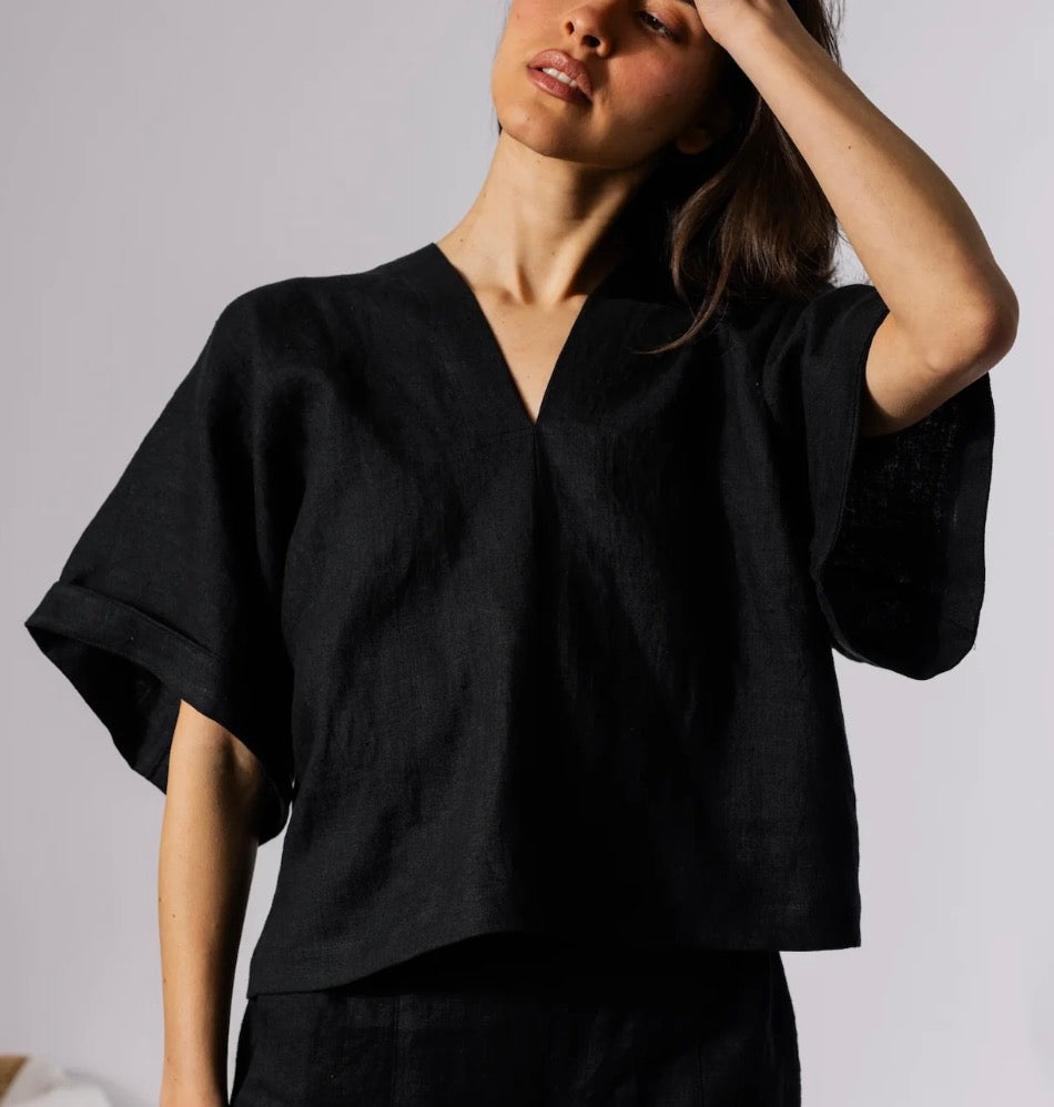 Judith Linen V Top