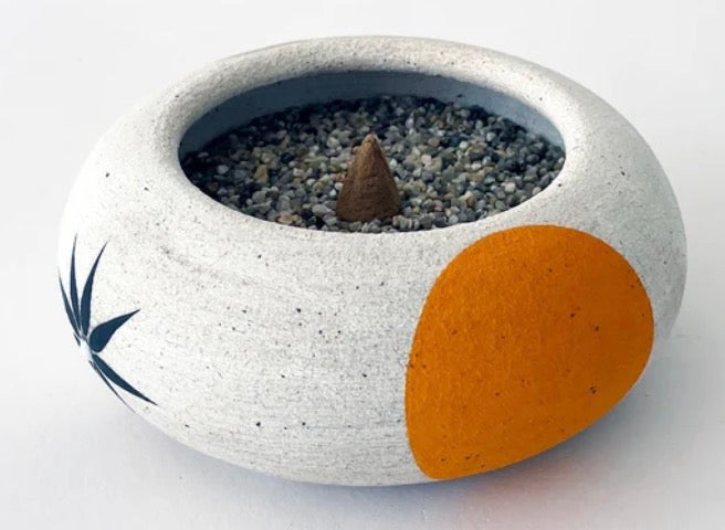 Circular Rock Vessel by Mquan