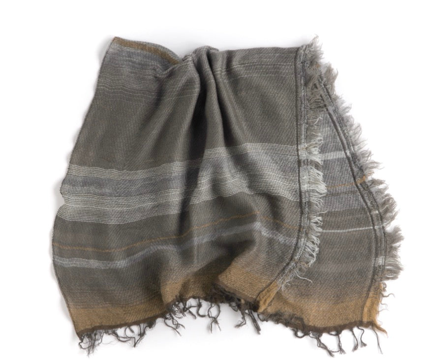 Roots Fluff Small Scarves by Tamaki Niime