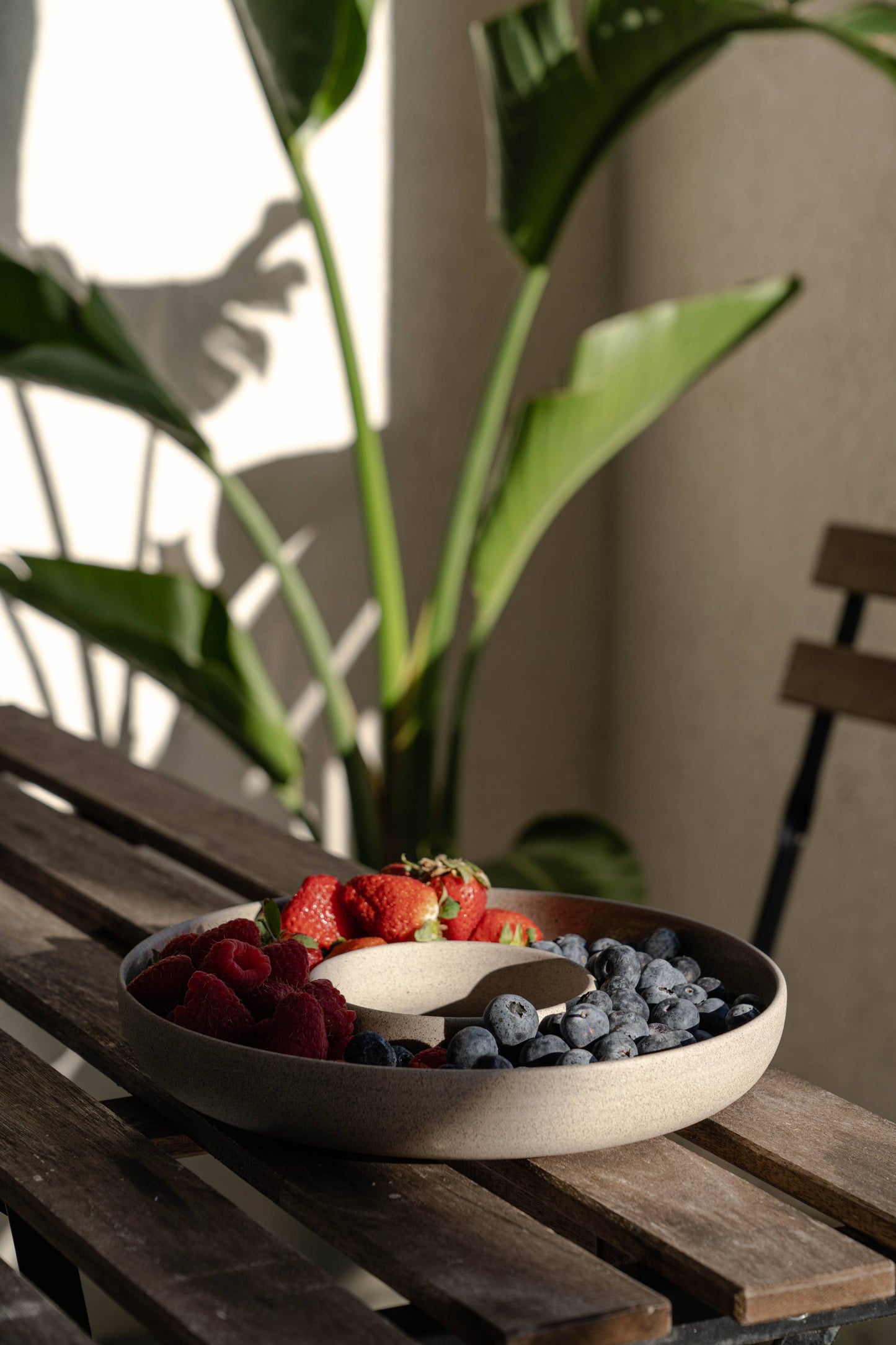 Creating Comfort Lab - Stoneware Serving Dish "CONCRETE": Large