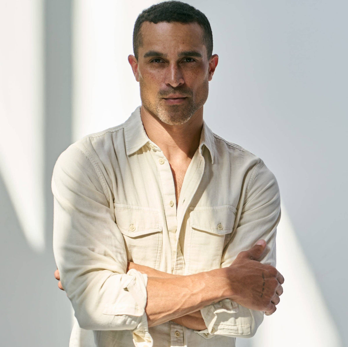 Rowan - Leeds Double Layer Cotton Gauze Shirt: Stone / M / MWTP0010