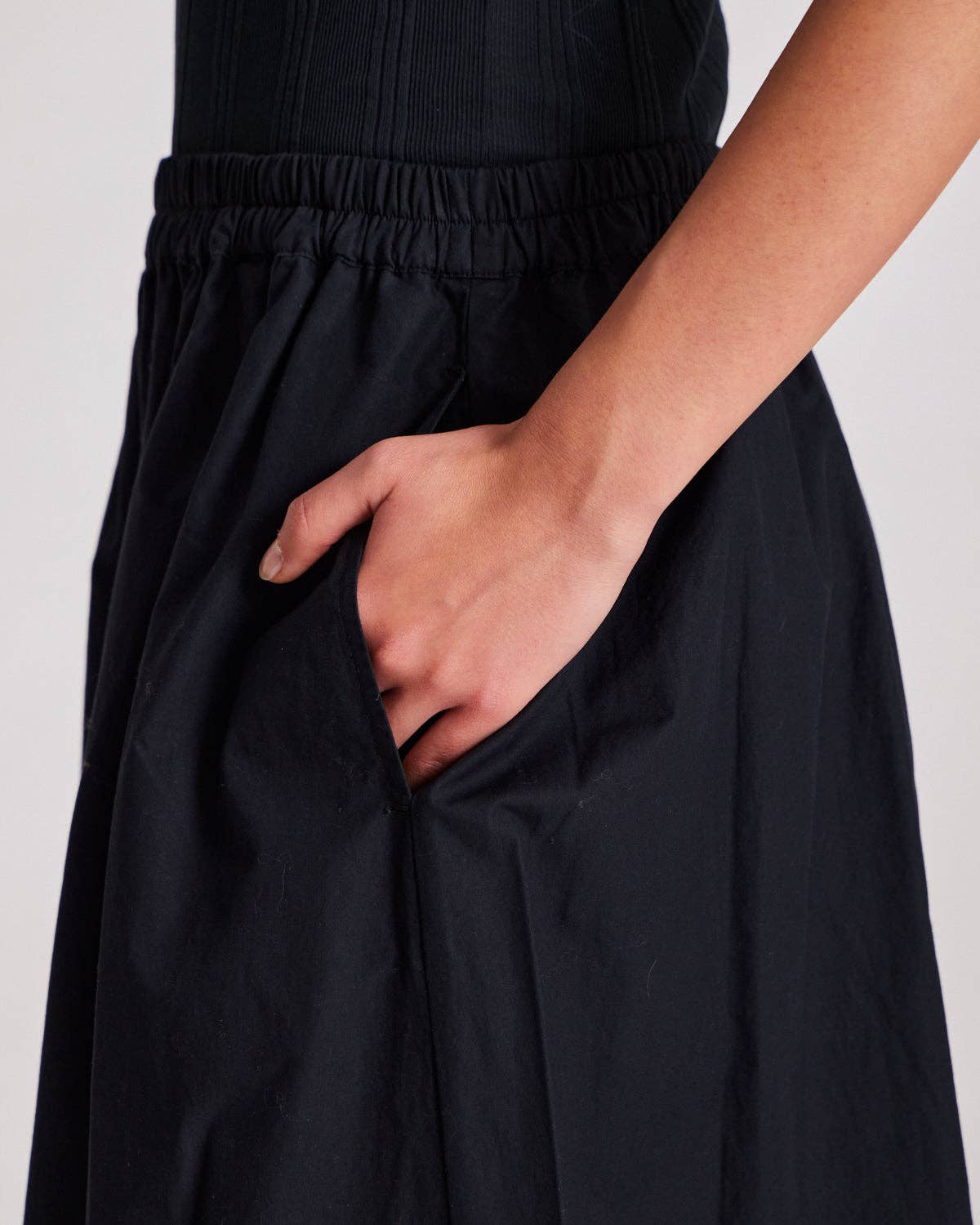 gai-lisva - Astrid Long Skirt Poplin - Black: S