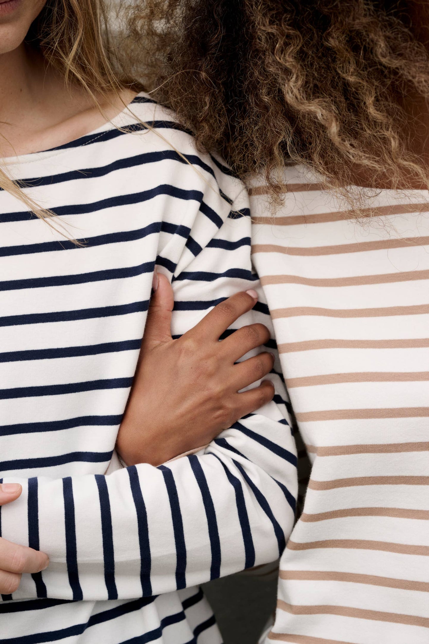 moshi moshi mind - Blessed sweatshirt stripe - ecru / warm sand: M