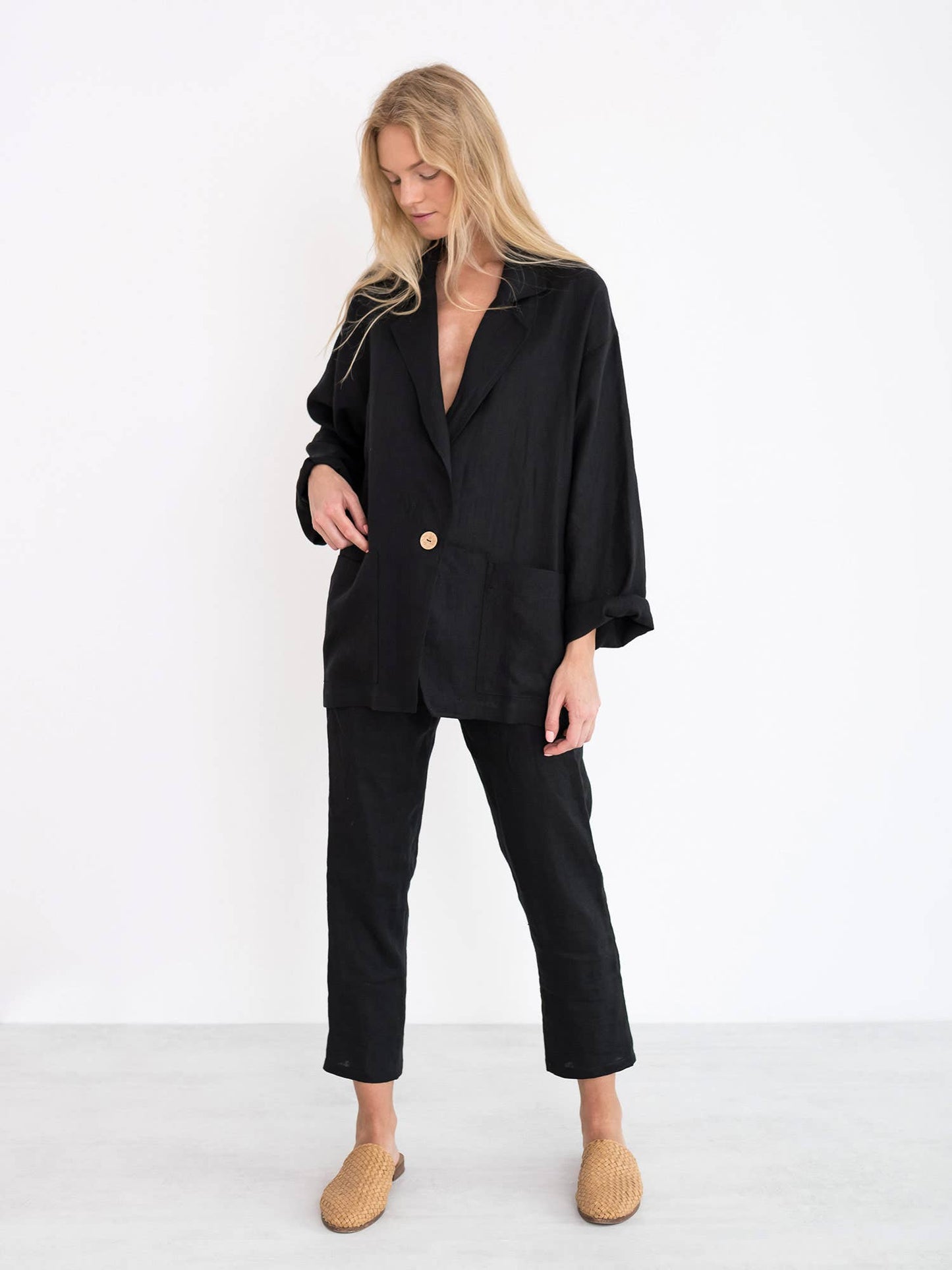 Love and Confuse - Valerie Linen Blazer: White / XS
