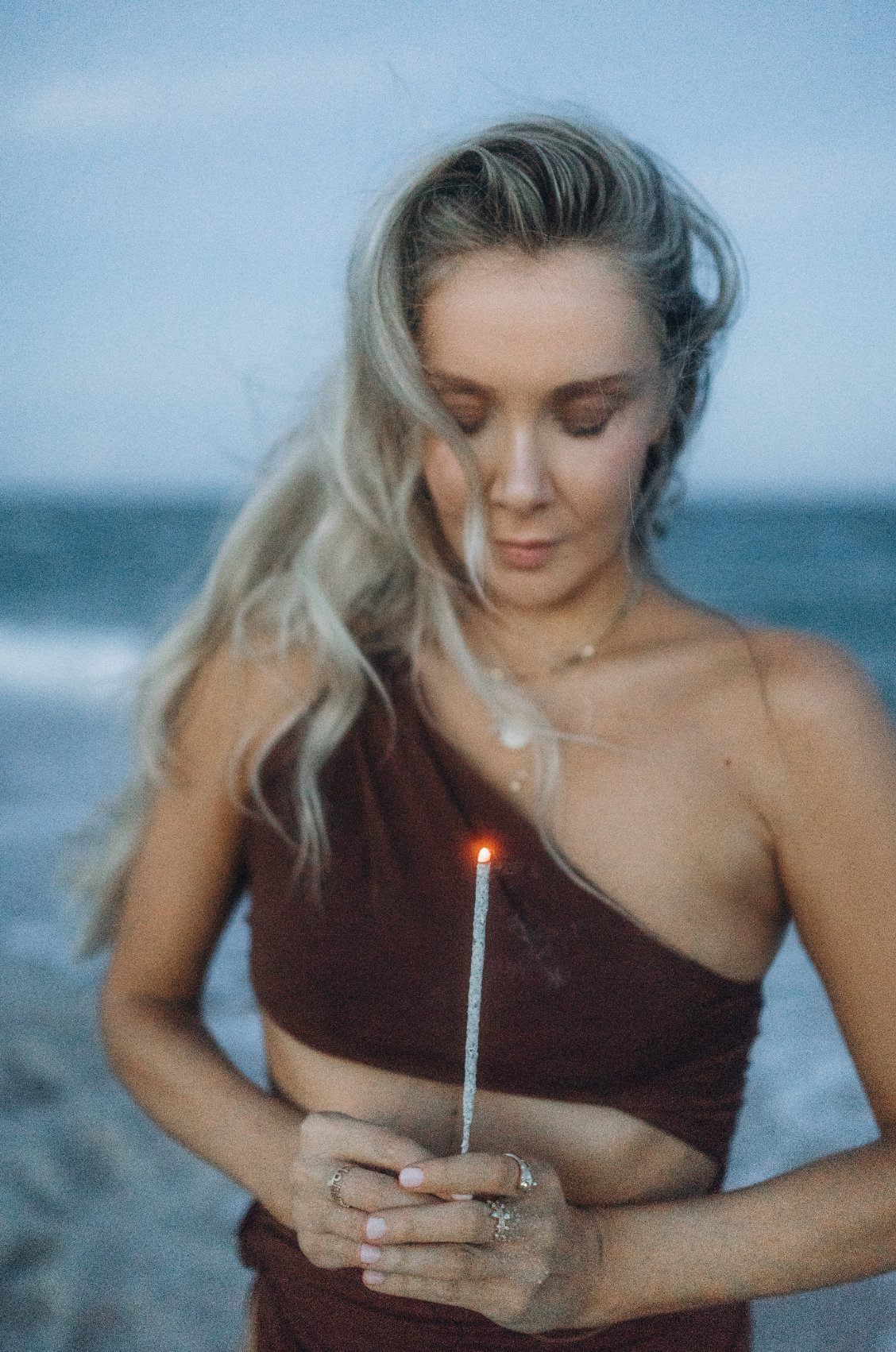 Elemante - White Copal Incense Sticks (Rolled in Tulum) 20h+ burn time