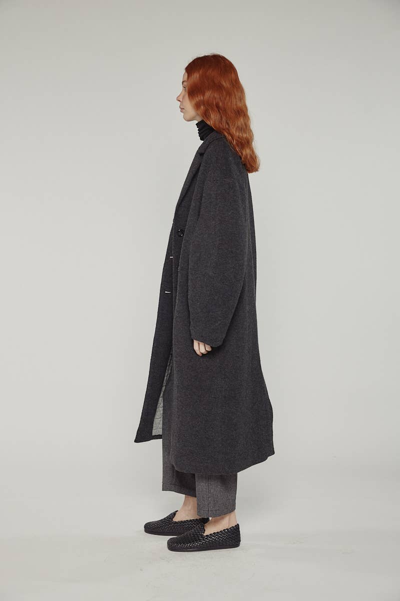 amente - Cocoon sleeve maxi coat: Charcoal / Solid / XS/S