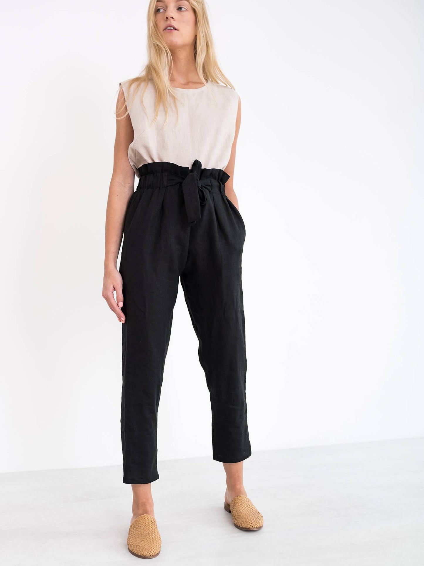 Love and Confuse - Noah Paper Bag Linen Pants: Navy Blue / M