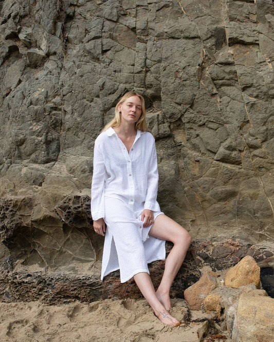 Honest Cotton - Shell Shirt Dress: White / SM