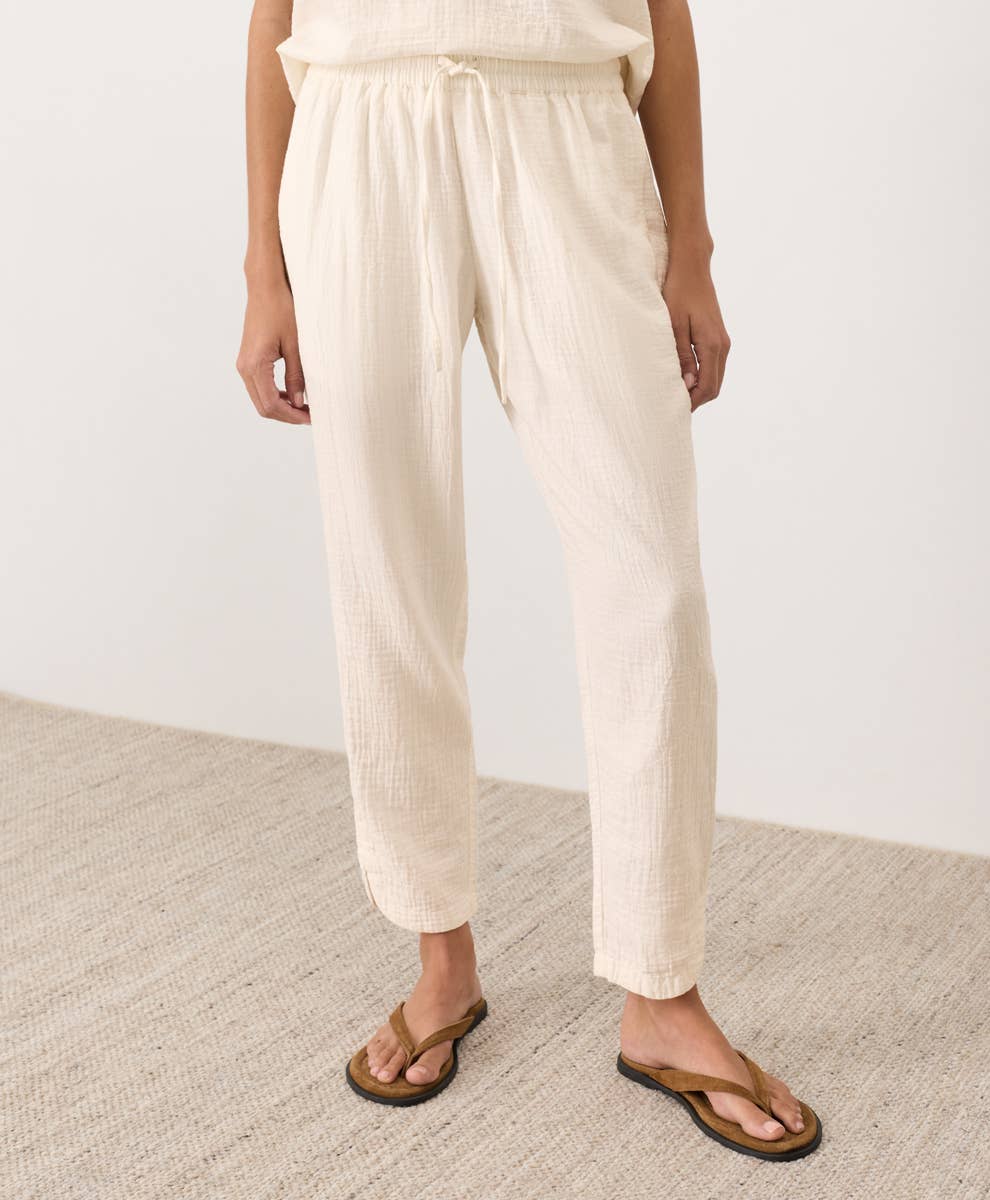 Pact - Women's Coastal Double Gauze Tapered Pull-On Pant: Cream / Medium