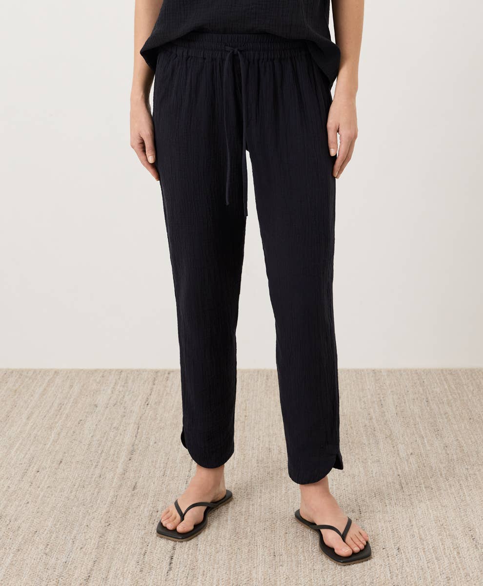 Shore and Town Double Gauze Tapered Pull-On Pant: Jet
