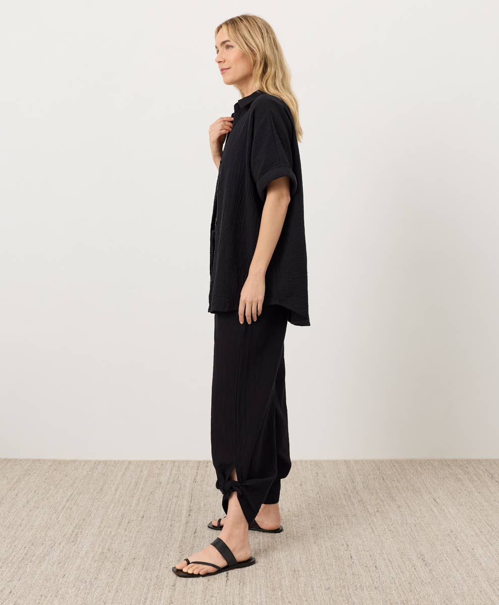 Coastal Double Gauze Split Hem Pant: Jet Black / Small