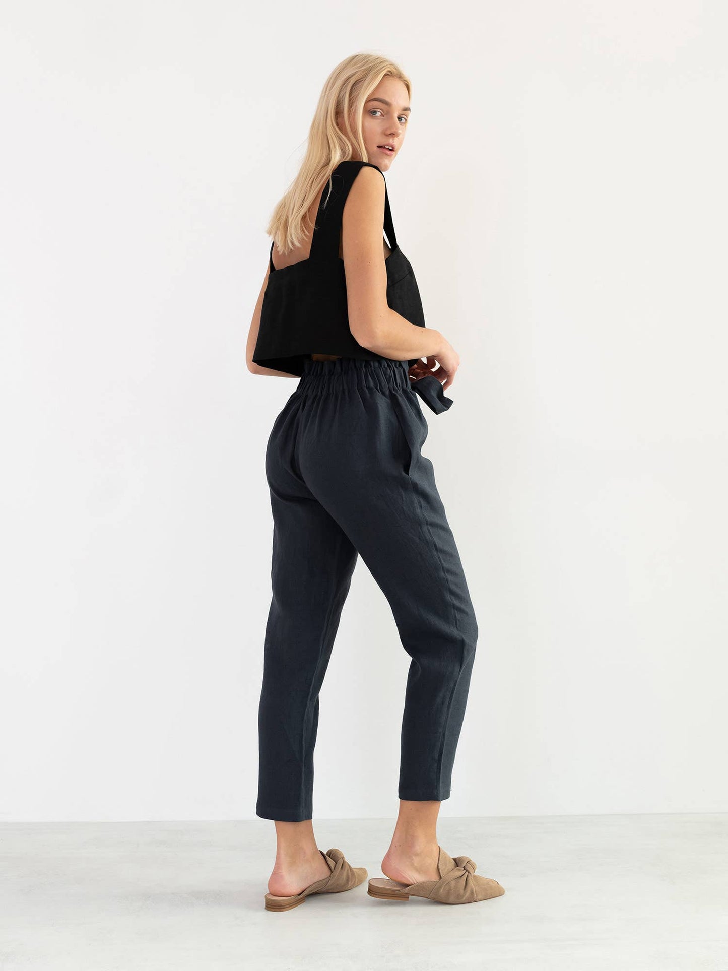 Love and Confuse - Noah High Waisted Linen Pants: Navy Blue / M