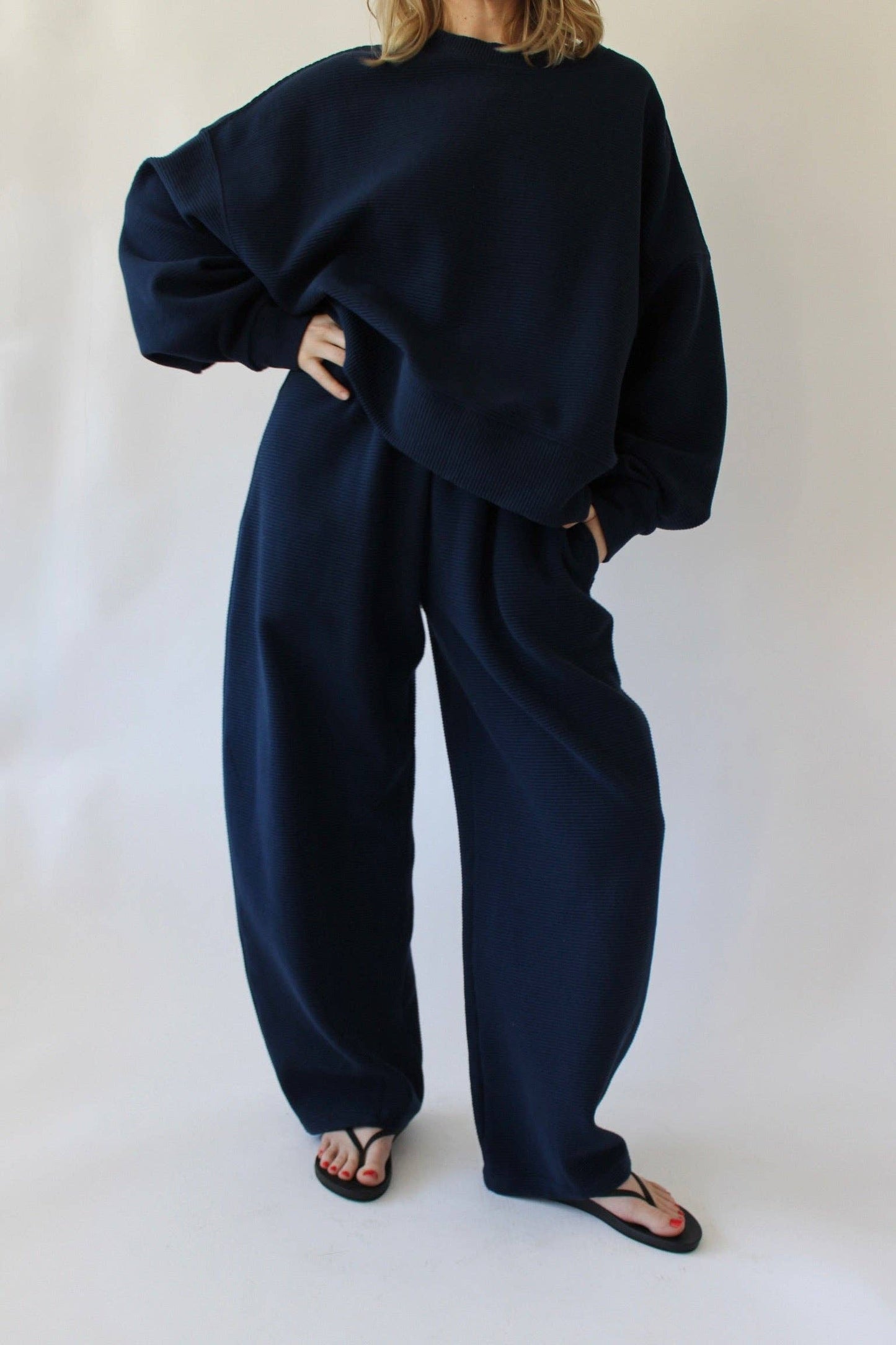 Camryn Rippled Cotton Curve Pant: Soft Onyx