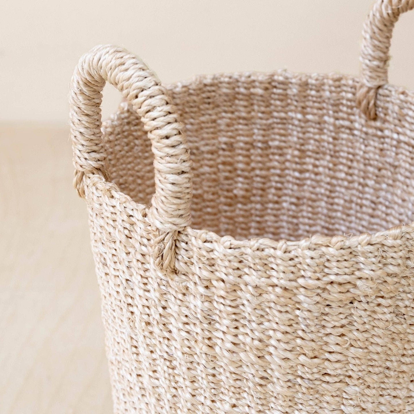 LIKHÂ - Natural Vase Basket - Handmade Baskets | LIKHÂ