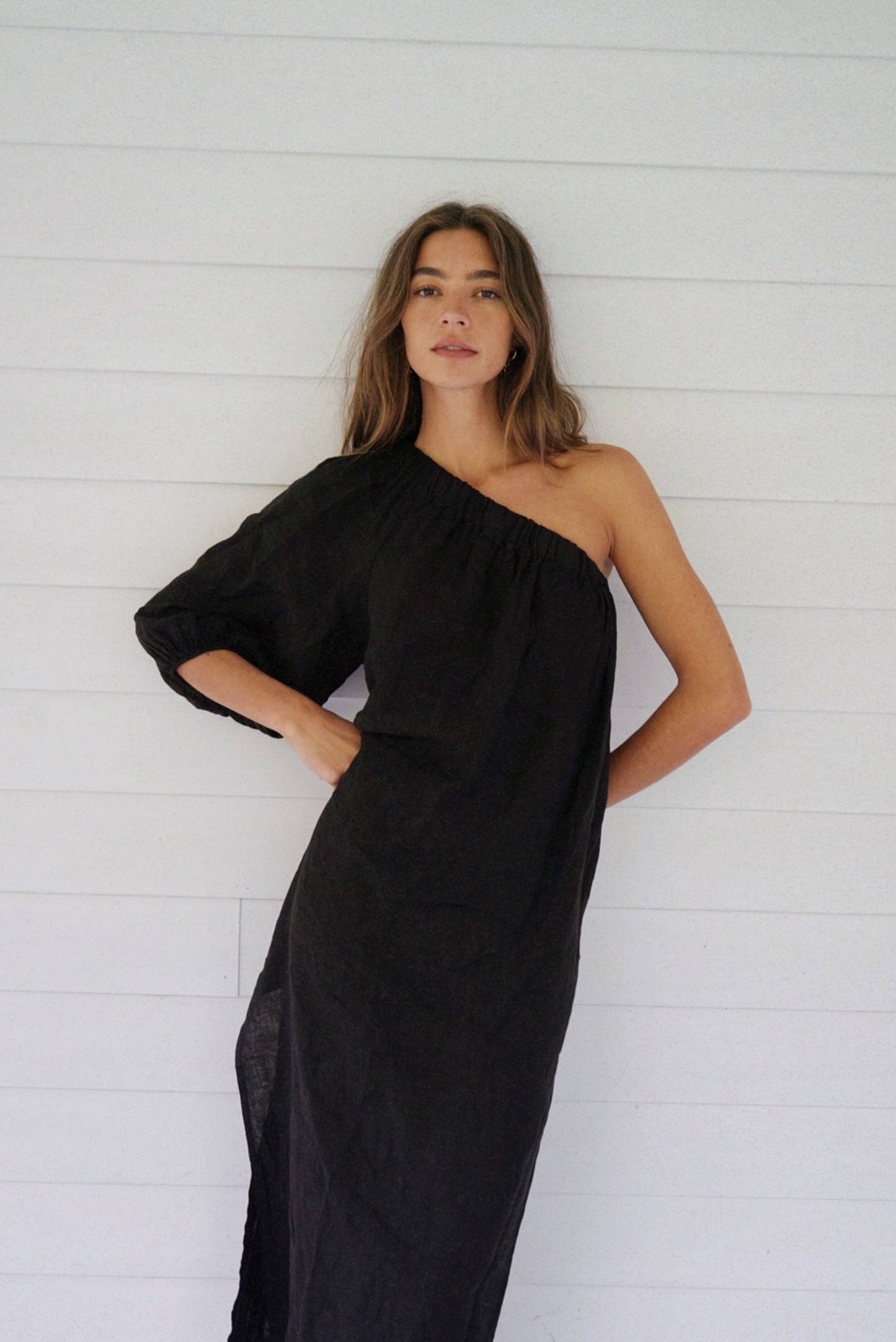 Beachwood The Label - The Milos Dress // Noir