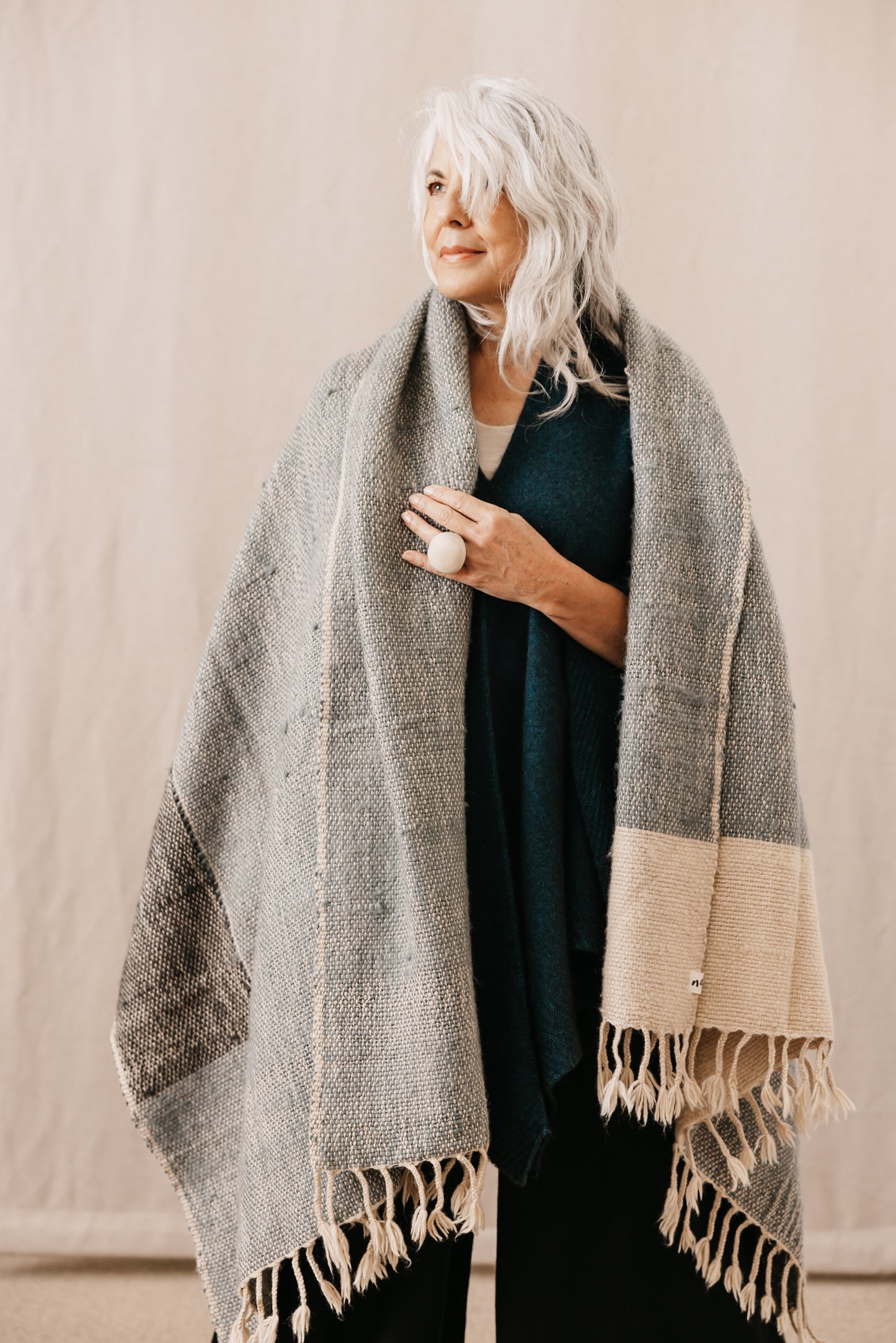 Taal Throw 40'' x 80''