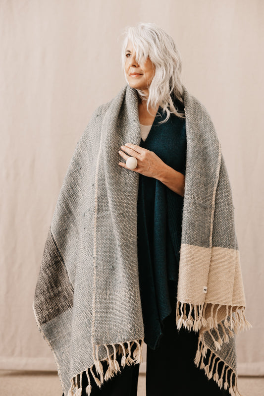 Taal Throw 40'' x 80''