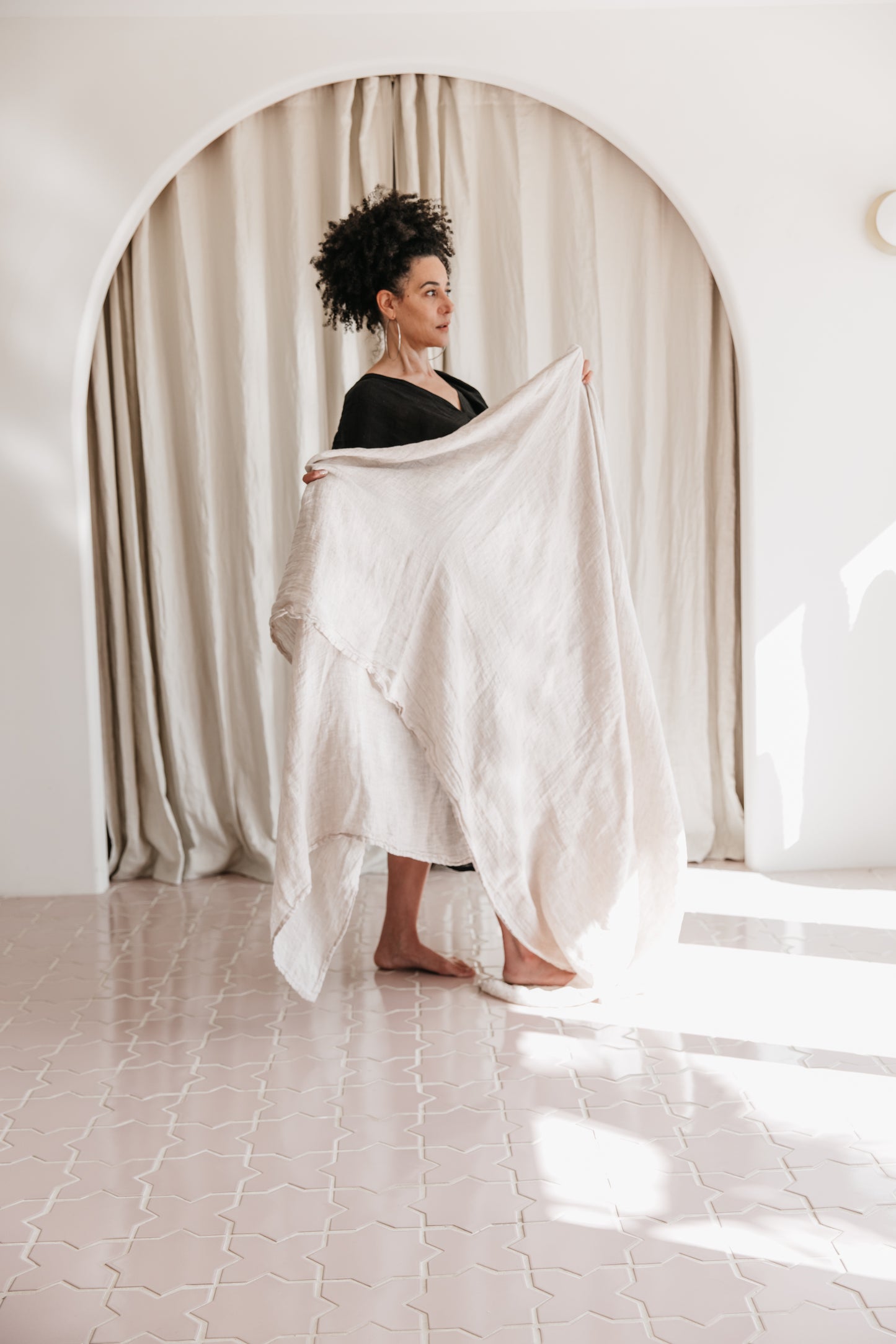 Woven Linen Throw in Natural