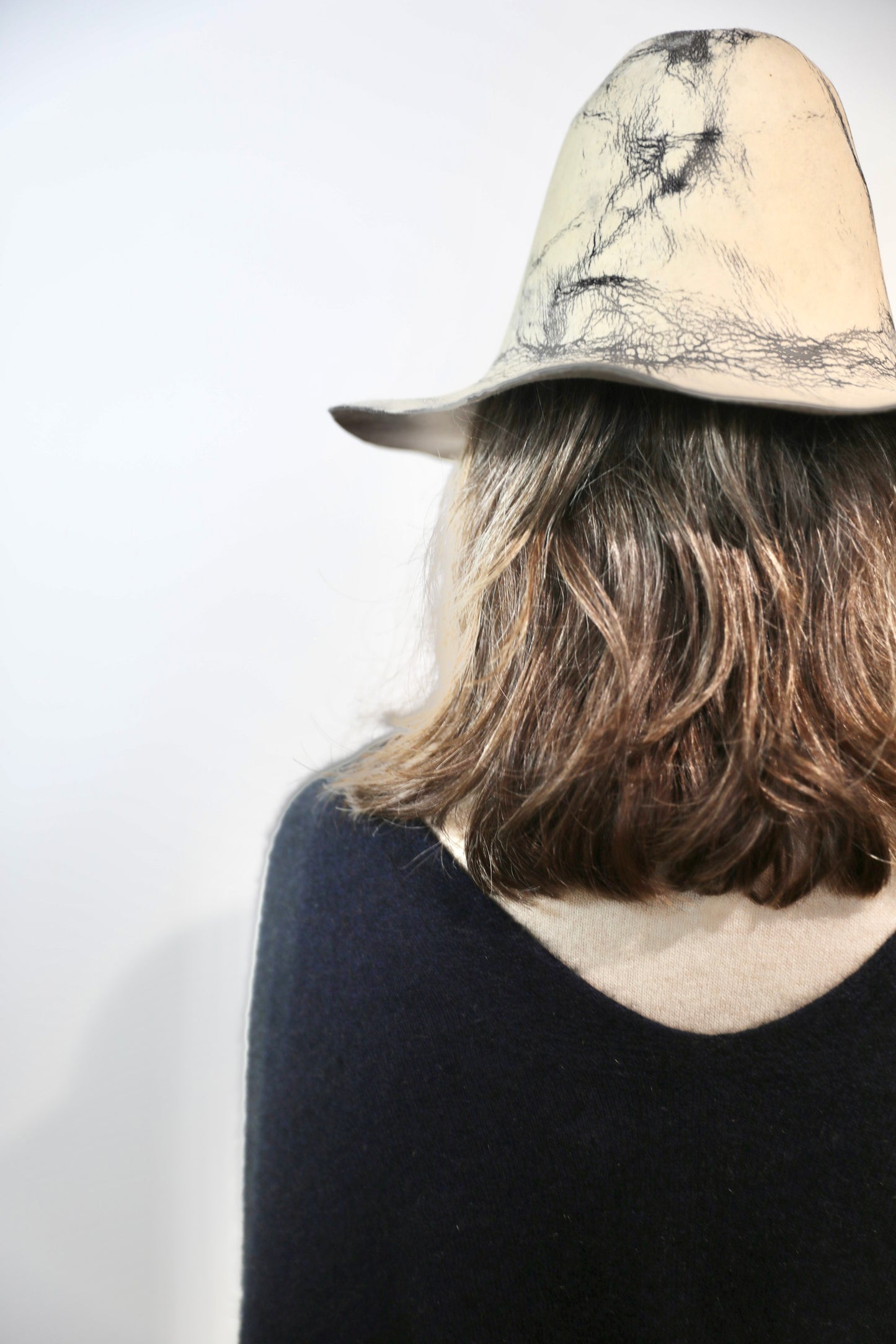 Waxed Spaventa Lapin Hat in Marble