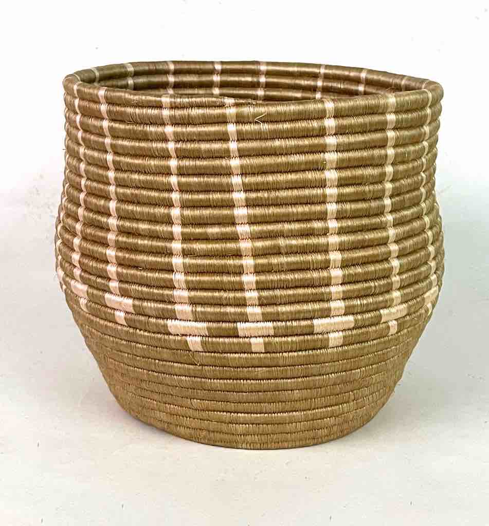 Tutsi Sisal Med Basket From Rwanda | 8.5" x 9"