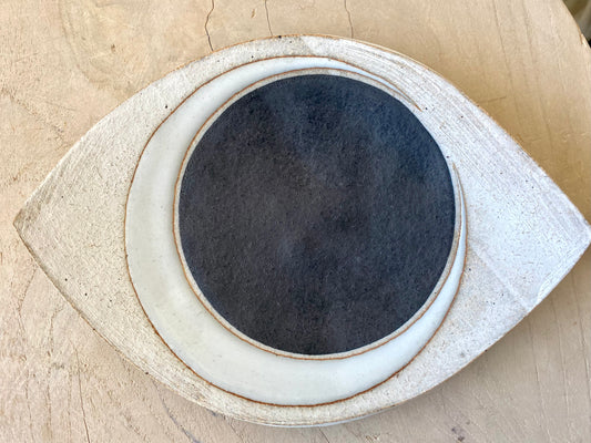 Mquan Medium Dish Eye: Crescent Indigo