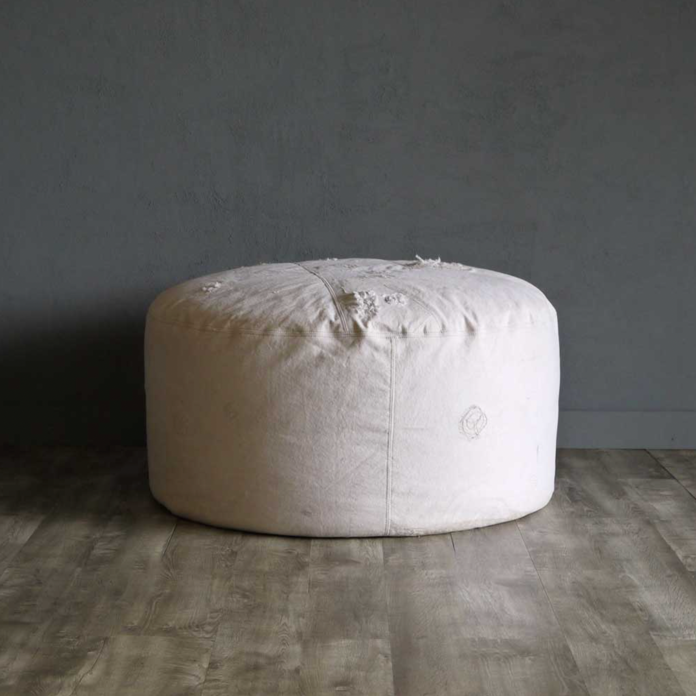 Slipcover Circular Ottoman in Cotton Canvas