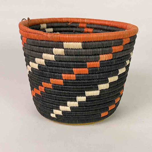 Staircase Batwa basket 5'' x 7''