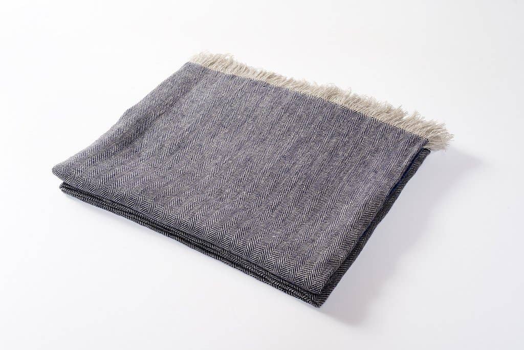 Harlow Henry - Linen Throw Collection