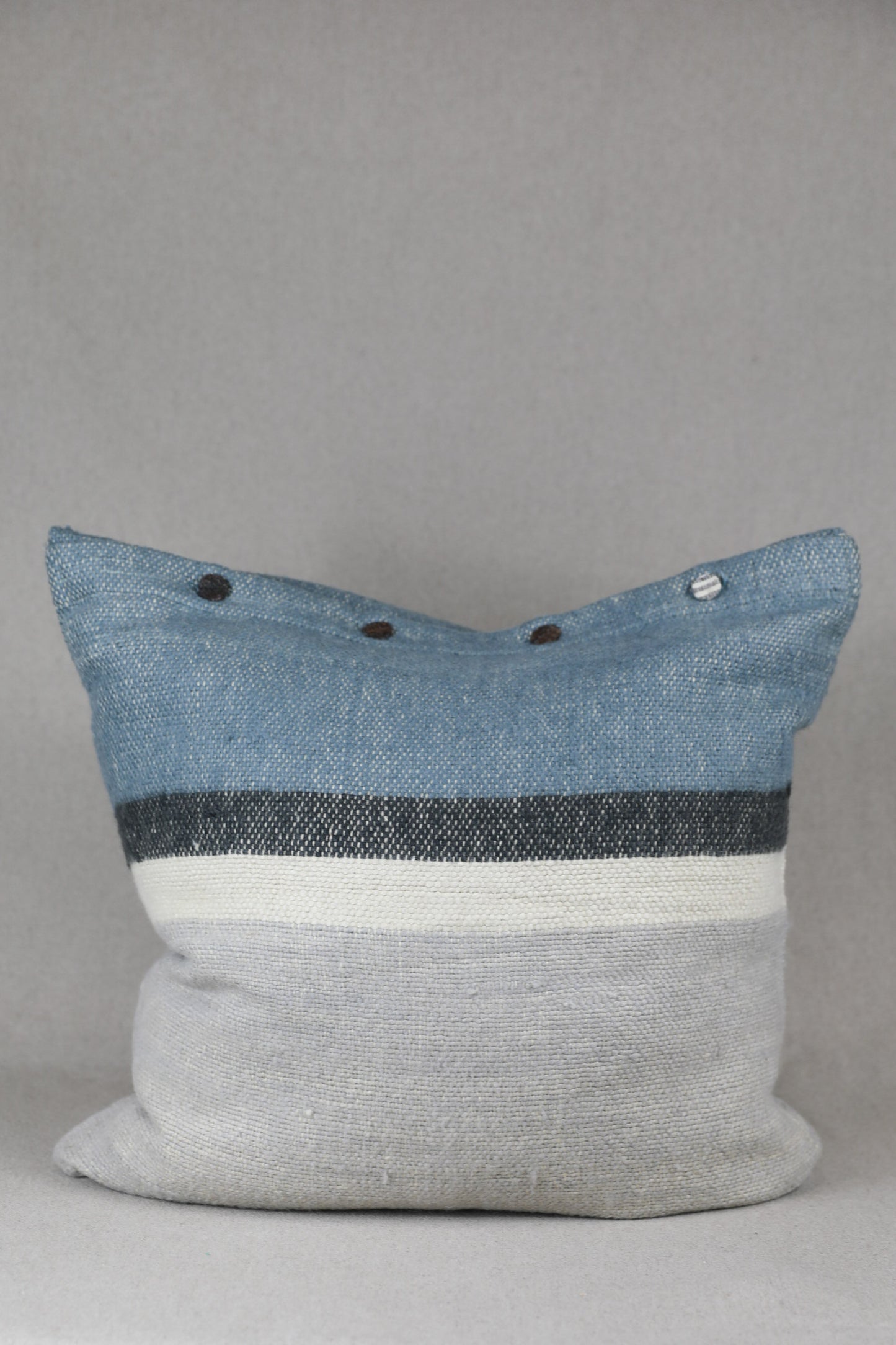 Wissel Cushion 27'' x 27''