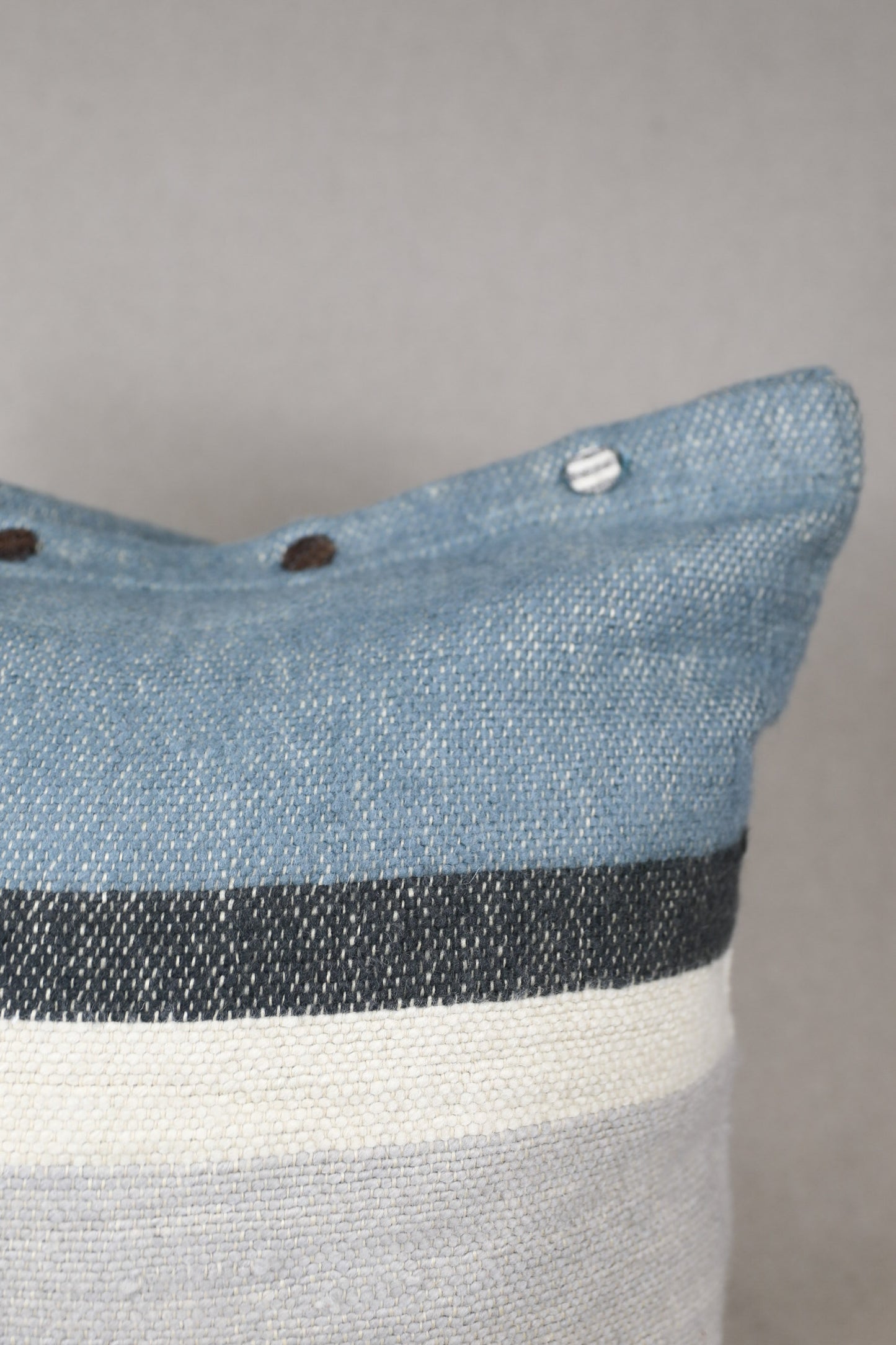 Wissel Cushion 27'' x 27''